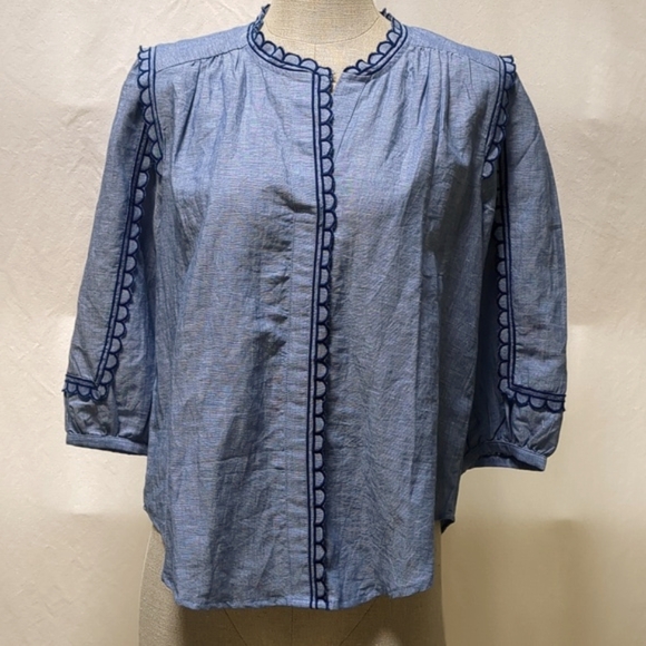 Ann Taylor NWT Chambray Popover with Scallop Trim Size MP - Picture 5 of 12